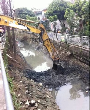 黃埔區啟動城區內17條河涌清淤疏通“排毒”工作