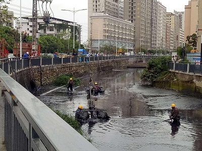 广州专业河涌清淤，有效清除了河涌的内源污染！